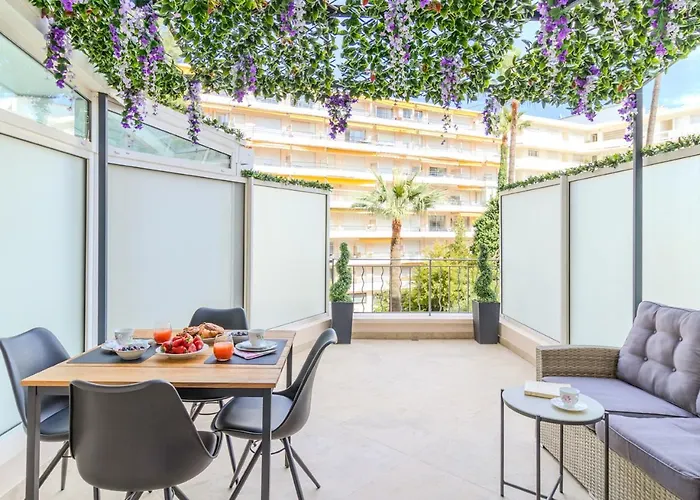 Cannes Imperial Croisette Palais Miramar