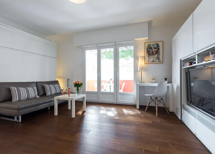 Cannes City B&B